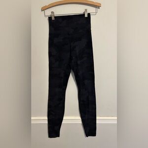 Black camo print Lululemon align leggings